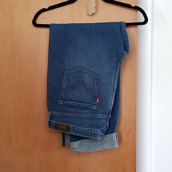 Levi's Boyfriend Jean - Picture 2 of 6